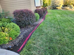 curbing prep between flower bed and lawn